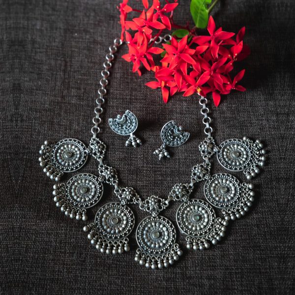 Advitiya Neckpiece (NAD02)