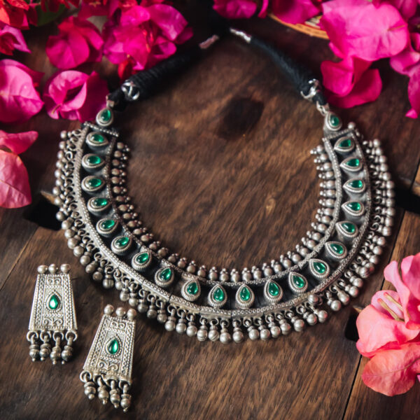 Advitiya Neckpiece (NAD01)