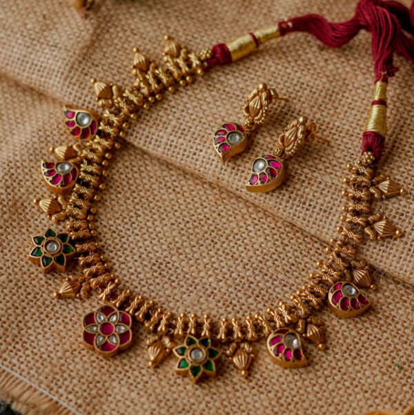 Vaidurya Neckpiece (NVD53)